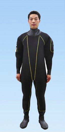 半干式潜水服