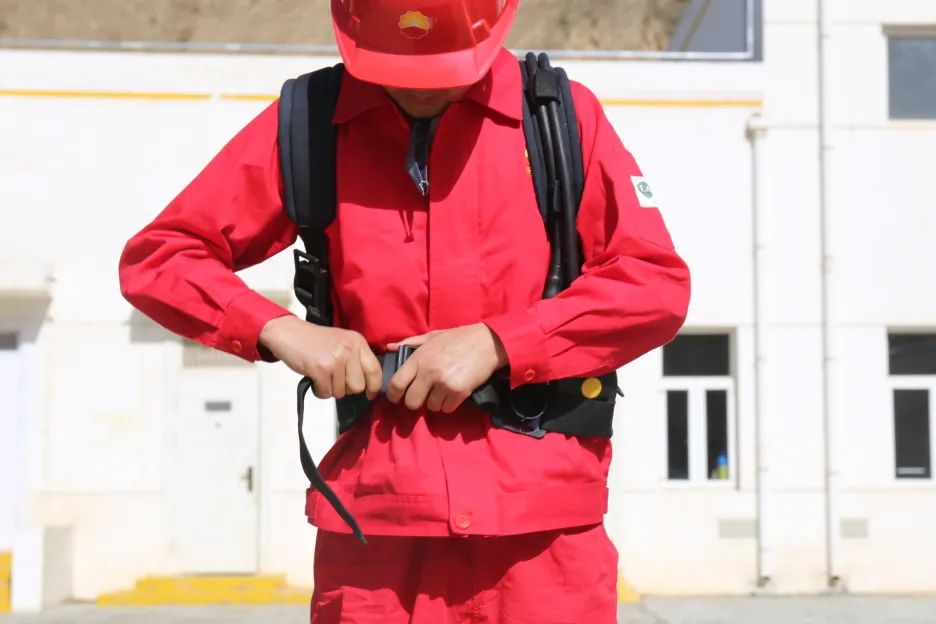 空气呼吸器视频_自给式空气呼吸器_空气呼吸器使用总结