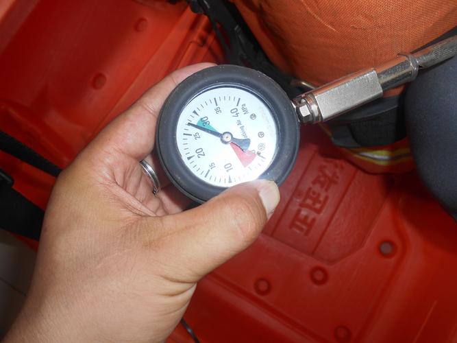 呼吸器空气供给容量多少升_呼吸器空气瓶可使用多长时间呢_空气呼吸器