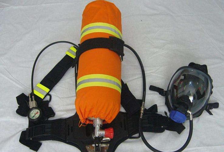 正压式消防空气呼吸器_呼吸器空气消防式正压还是负压_消防正压式空气呼吸器讲解参数